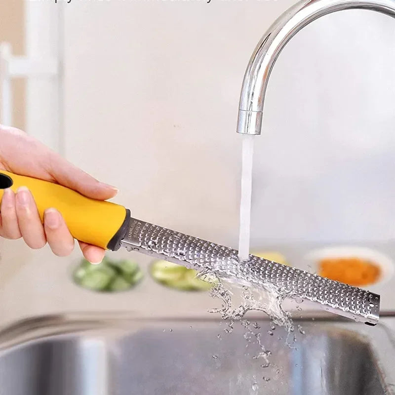 Stainless Steel Cheese Grater and Lemon Zester Gringer Cutter with Non-slip Comfort Handle with Cover