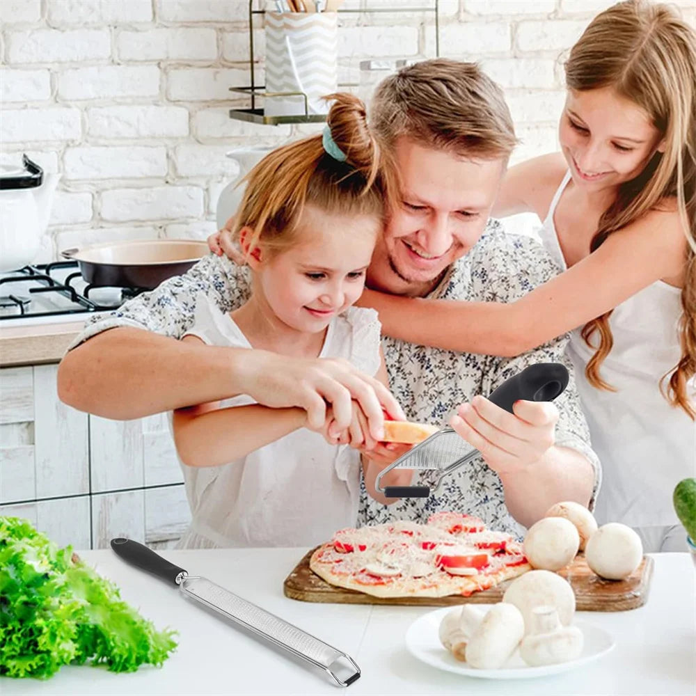 1pc Stainless Steel Wire Grater Plastic Anti Slip Handle Cheese Grater Garlic Fruit Grater Chocolate Lemon Grater Kitchen Gadget